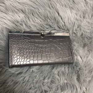 Maurices Gray Wallet